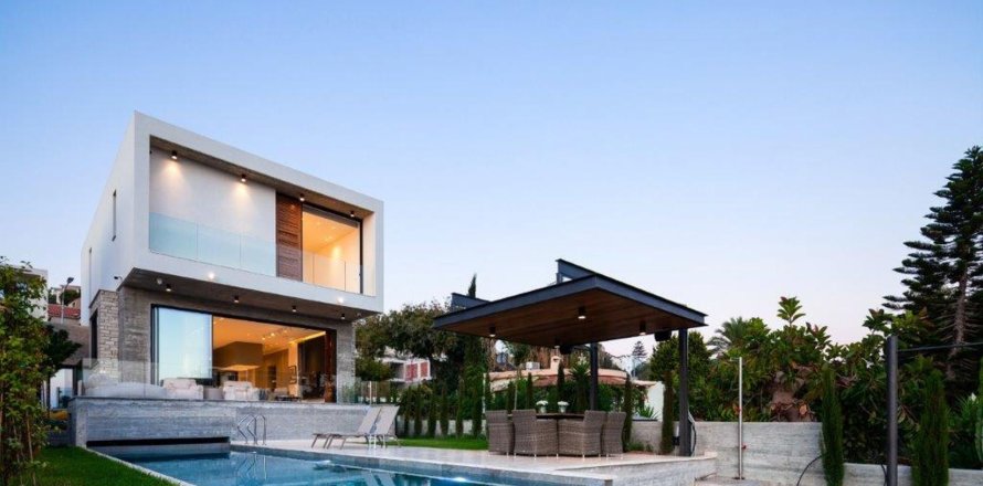 3 bedrooms Villa in Chloraka, Paphos,  No. 44812