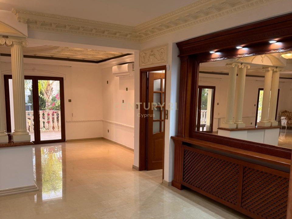 6 chambres Villa à Agios Tychonas, Limassol, Chypre No. 53629
