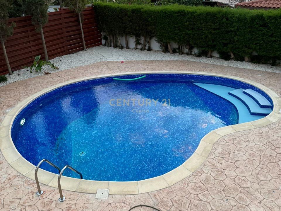 6 chambres Villa à Agios Tychonas, Limassol, Chypre No. 53629