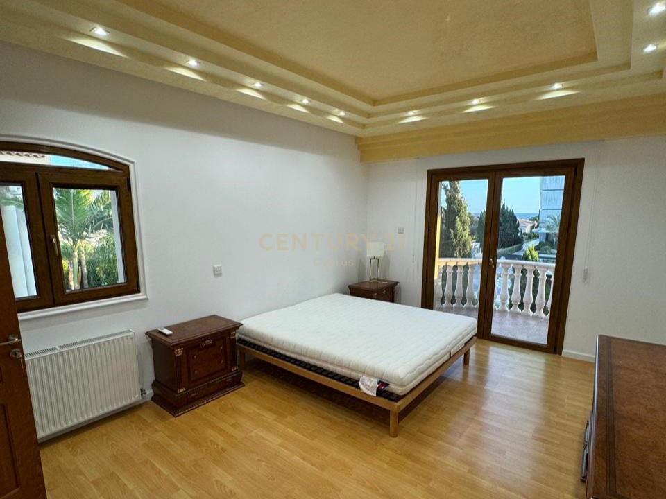 6 chambres Villa à Agios Tychonas, Limassol, Chypre No. 53629
