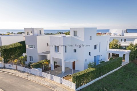 3 bedrooms Villa in Coral Bay, Pegeia, Paphos,  No. 37831