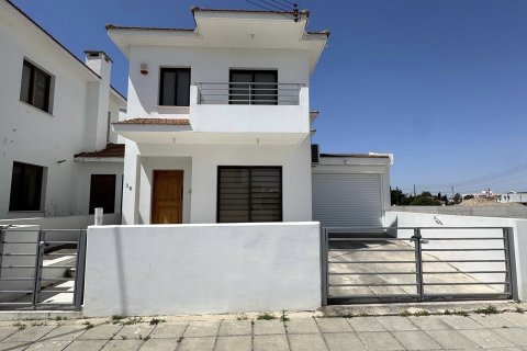 4 dormitorios Adosado en Livadia, Nicosia,  No. 52135