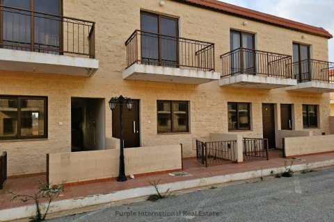 Таунхаус с 2 спальнями в Лиопетри, Аммохостос, Кипр № 37165 1