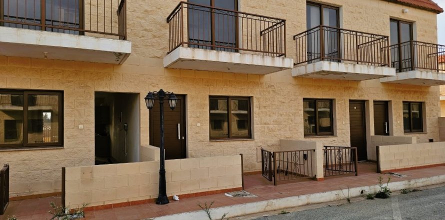Таунхаус с 2 спальнями в Лиопетри, Аммохостос, Кипр № 37165
