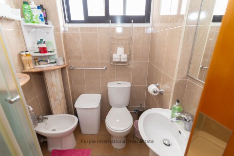 Квартира с 2 спальнями в Ларнака, Кипр № 37160 16