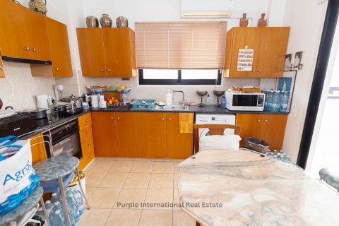Квартира с 2 спальнями в Ларнака, Кипр № 37160 9