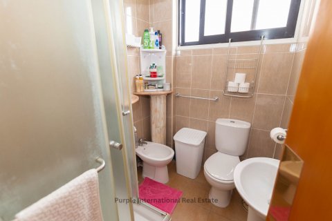Квартира с 2 спальнями в Ларнака, Кипр № 37160 7
