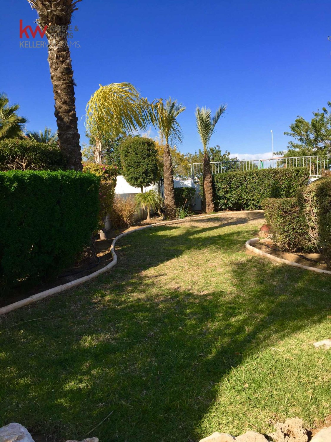 5 bedrooms Villa in Oroklini, Larnaka, Cyprus No. 39930