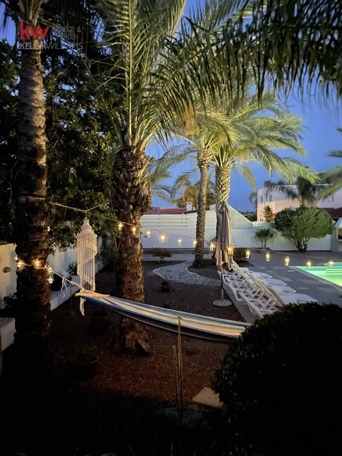 5 bedrooms Villa in Oroklini, Larnaka, Cyprus No. 39930