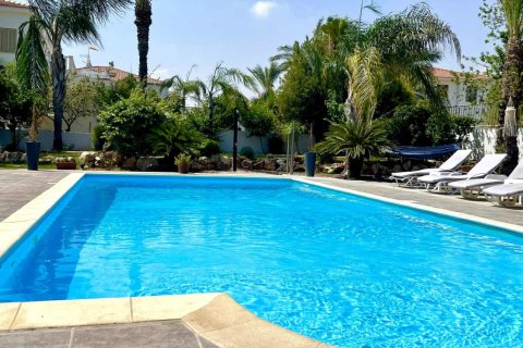 5 bedrooms Villa in Oroklini, Larnaka,  No. 39930 24