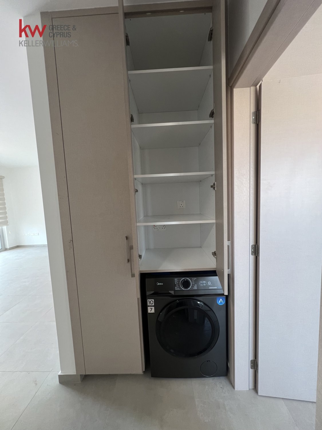 2 dormitorios Apartamento en Larnaka, Chipre No. 39933