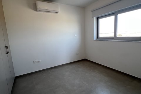 2 bedrooms Apartment in Larnaka,  No. 39933 18