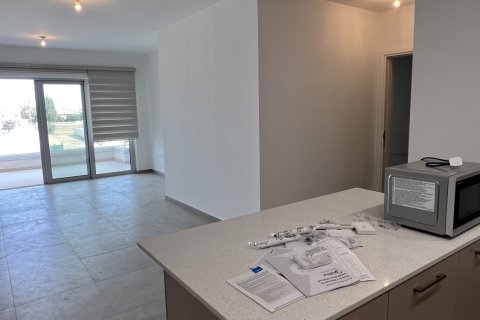 2 bedrooms Apartment in Larnaka,  No. 39933 3