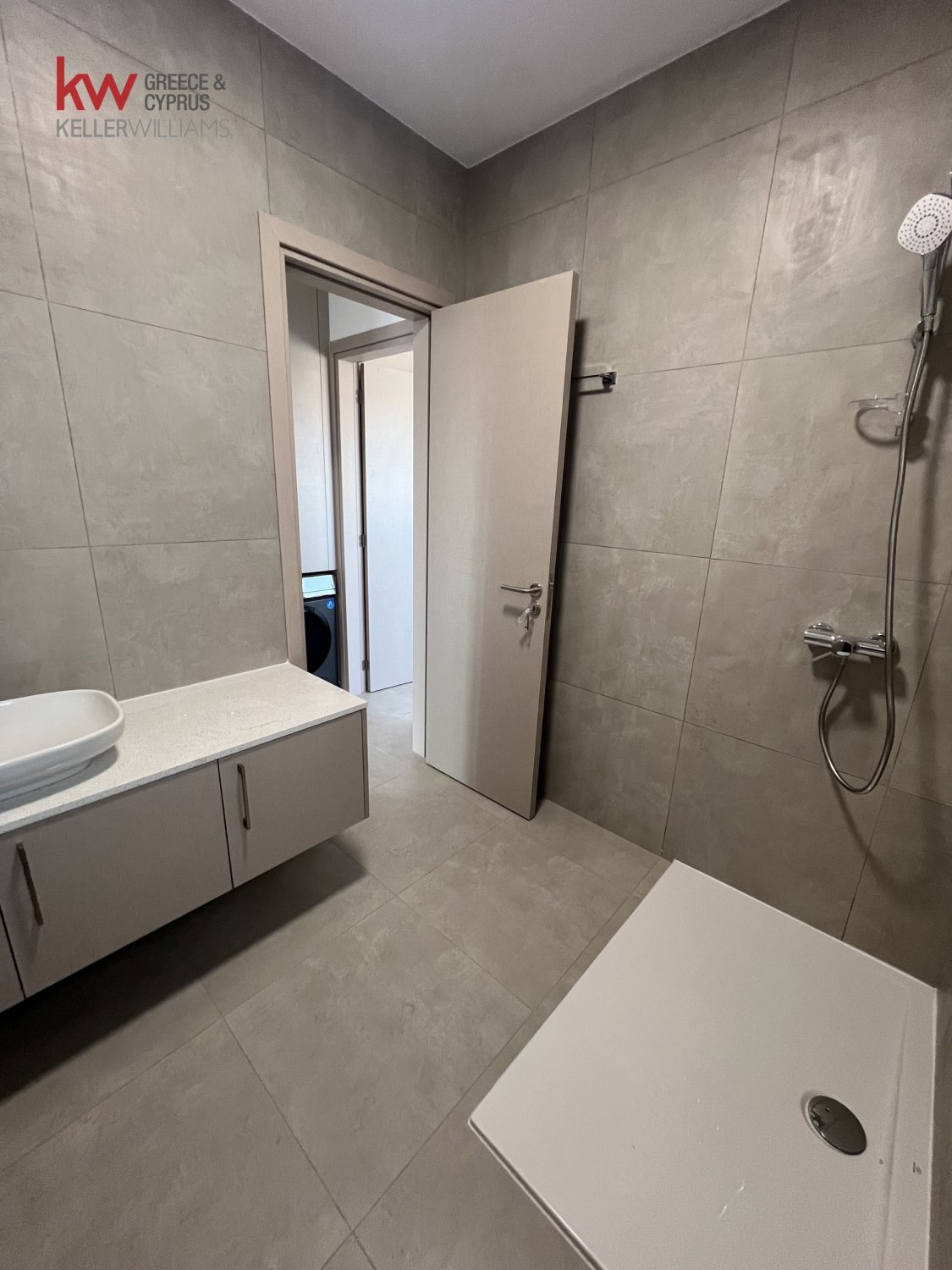 2 dormitorios Apartamento en Larnaka, Chipre No. 39933