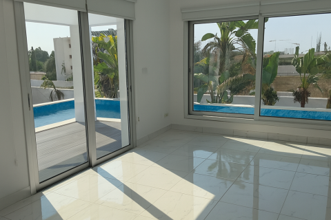 4 bedrooms Villa in Oroklini, Larnaka, No. 39929 8