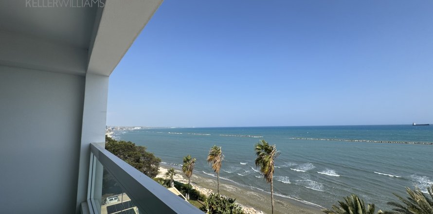 2 bedrooms Apartment in Oroklini, Larnaka,  No. 50562