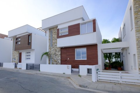 4 chambres Villa à Dromolaxia, Larnaka,  No. 50380 8