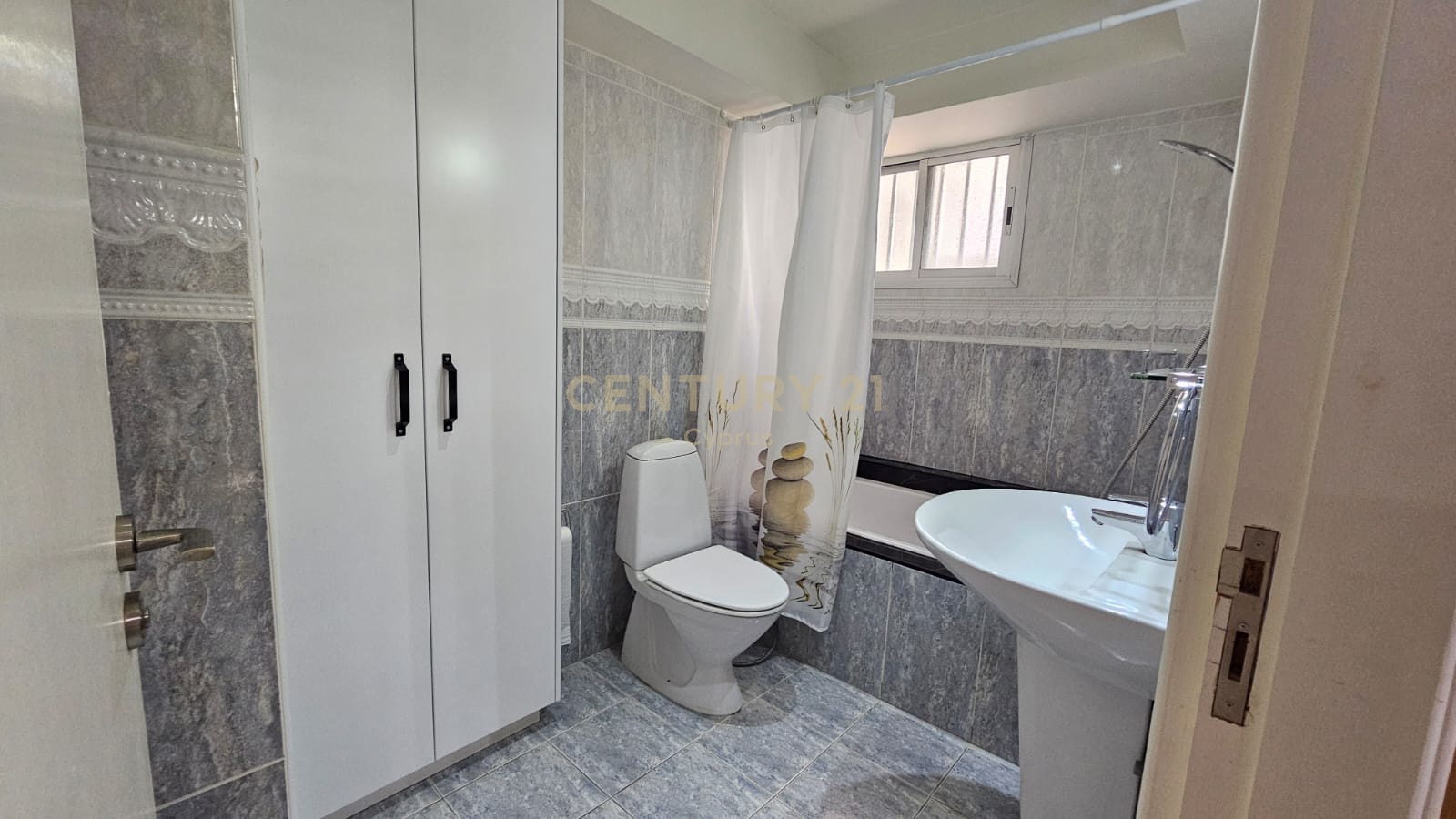 3 chambres Appartement à Germasogeia, Limassol, Chypre No. 53404
