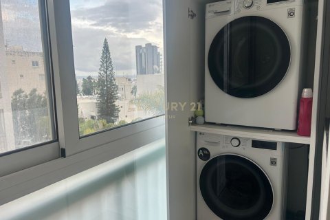 2 dormitorios Apartamento en Agios Tychonas, Limassol,  No. 57213 6