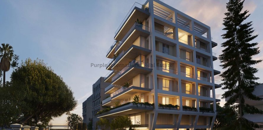3 bedrooms Apartment in Limassol,  No. 37653