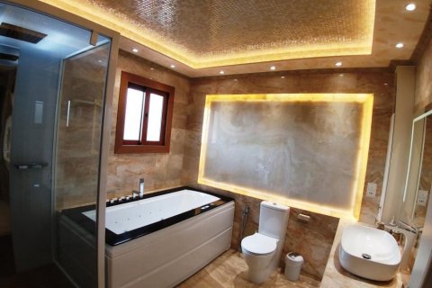4 chambres Villa à Paphos,  No. 38426 6