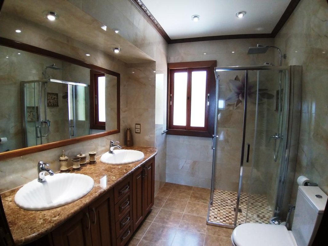 4 chambres Villa à Paphos, Chypre No. 38426