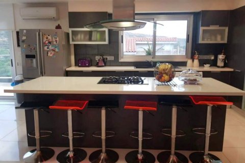 Вилла с 5 спальнями в Лимассол, Лимасол,  № 38431 2