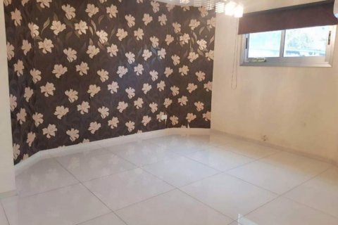 Вилла с 5 спальнями в Лимассол, Лимасол,  № 38431 6