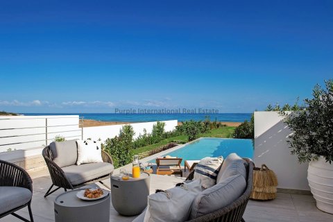 4 bedrooms Villa in Paphos,  No. 39416 9