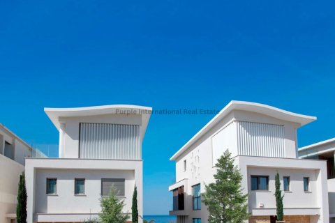 5 bedrooms Villa in Kissonerga, Paphos,  No. 39415 4