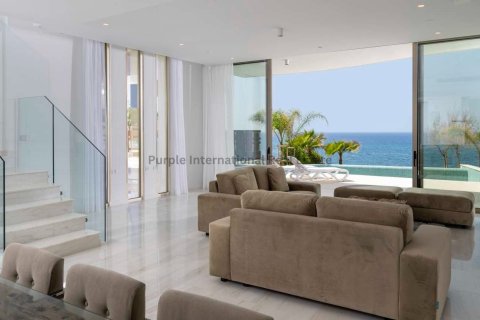 5 bedrooms Villa in Kissonerga, Paphos,  No. 39415 6