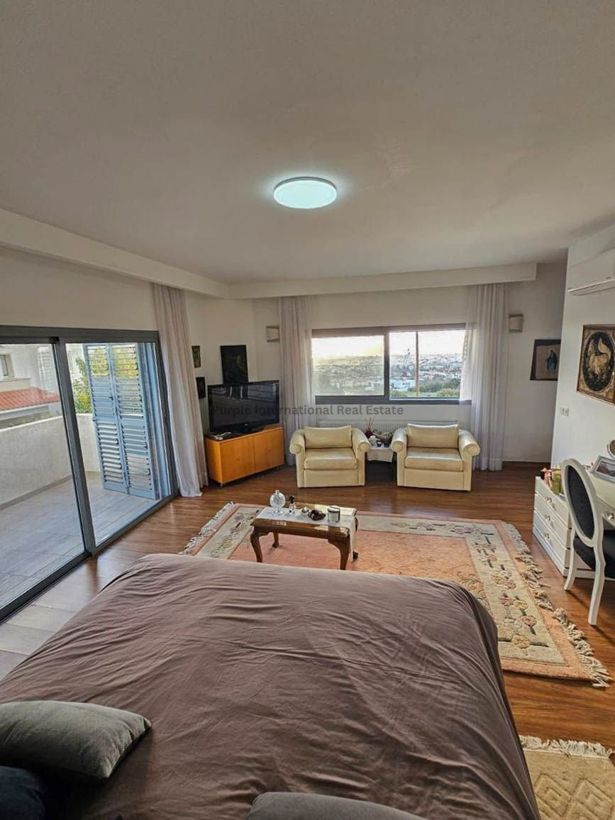 6 bedrooms Villa in Konia, Paphos, Cyprus No. 39417