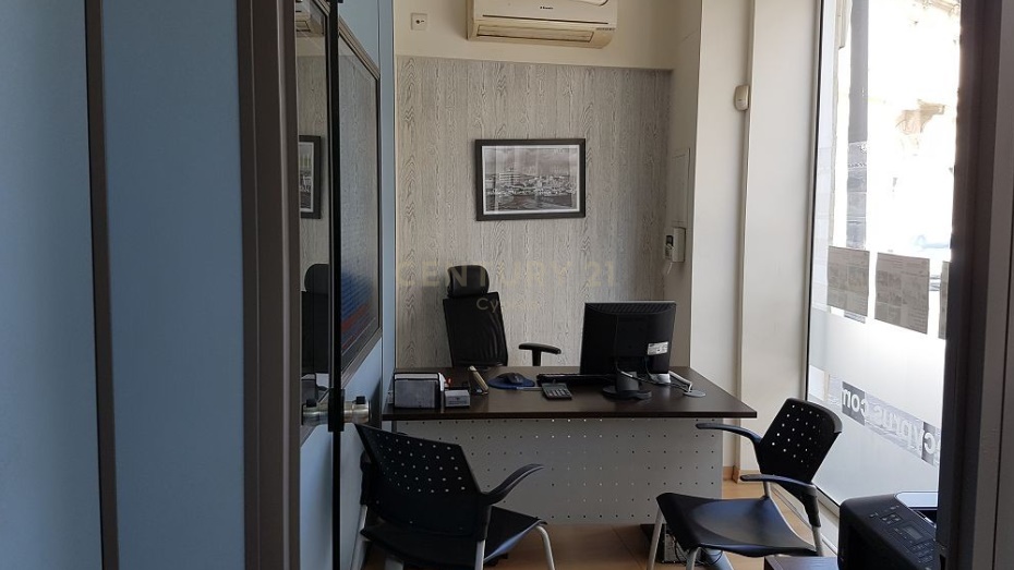 175m2 Oficina en Limassol, Chipre No. 54025