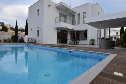 4 bedrooms Villa in Limassol, Cyprus No. 25679
