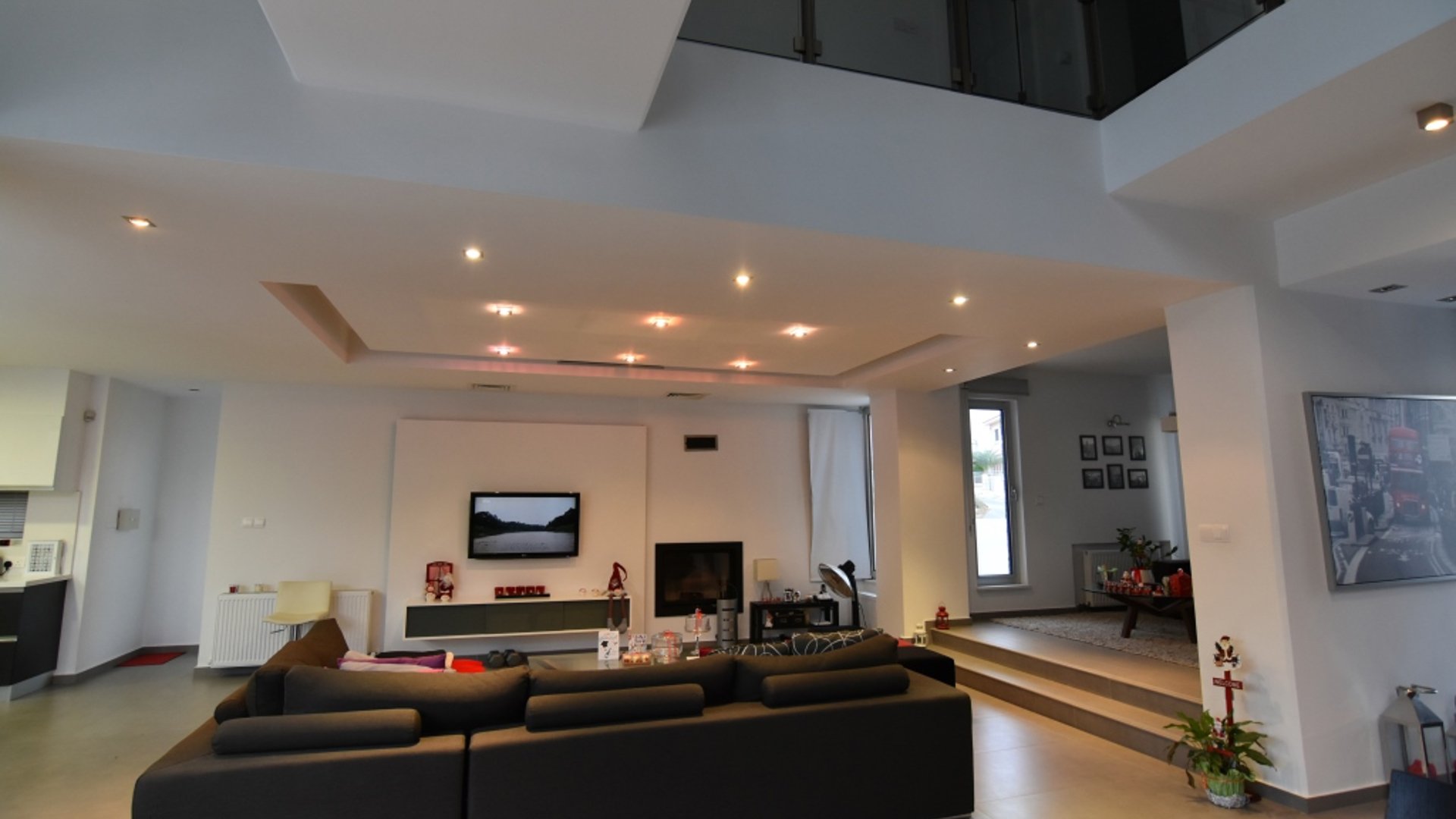4 bedrooms Villa in Limassol, Cyprus No. 25679