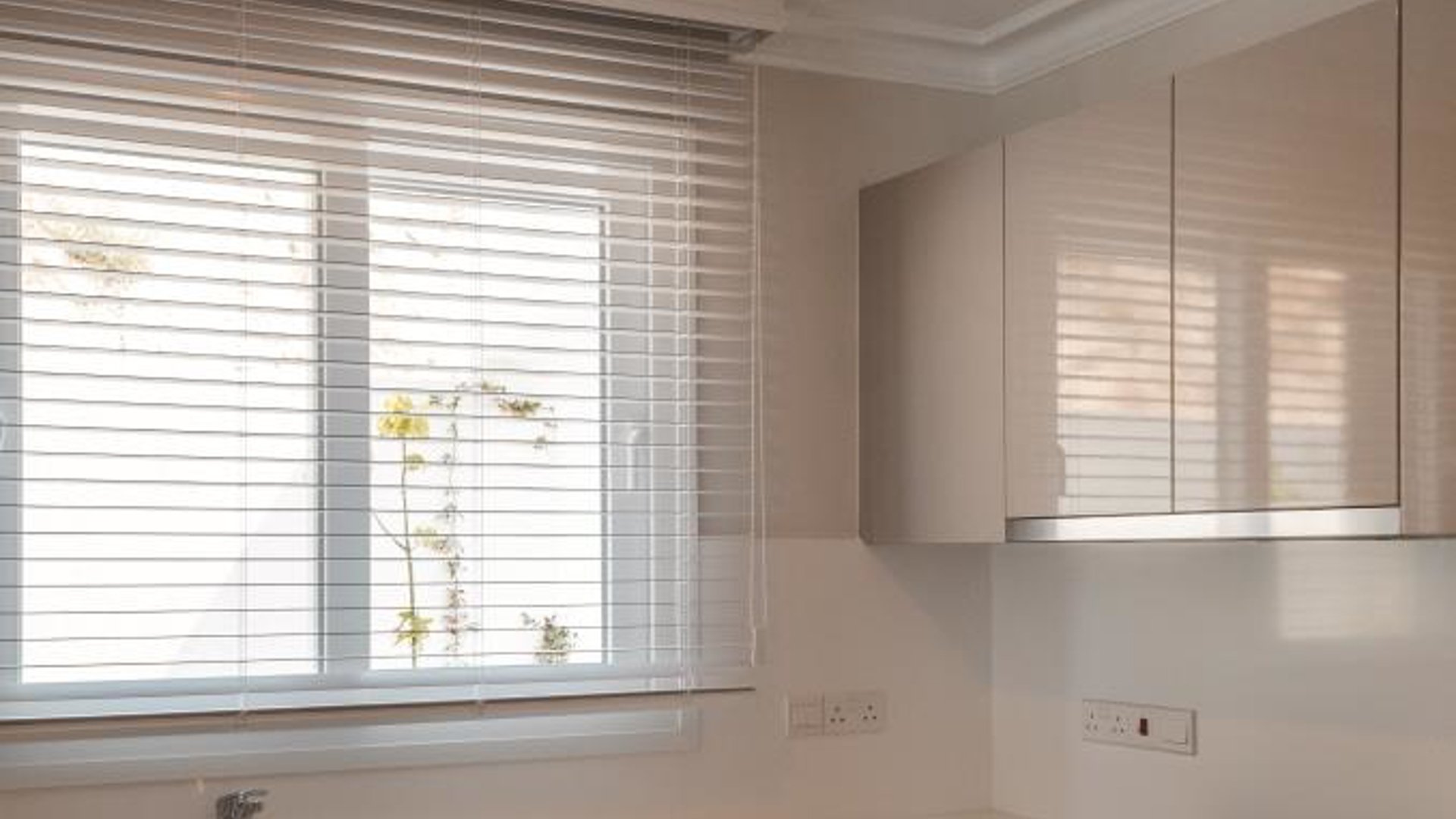 3 bedrooms Villa in Mouttagiaka, Limassol, Cyprus No. 25681