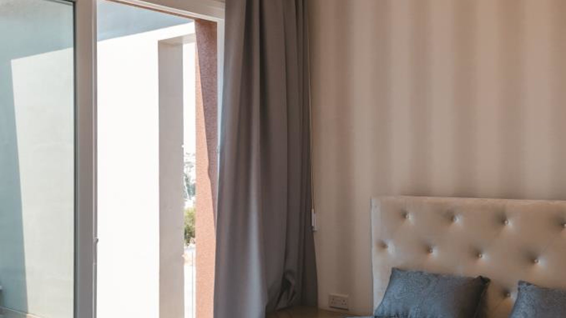 3 bedrooms Villa in Mouttagiaka, Limassol, Cyprus No. 25681