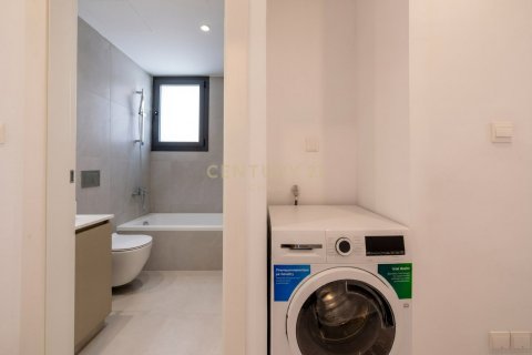 2 bedrooms Apartment in Limassol,  No. 57216 15