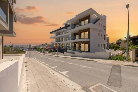 2 bedrooms Apartment in Limassol,  No. 57216