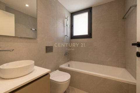 2 bedrooms Apartment in Limassol,  No. 57216 13