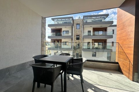1 bedroom Apartment in Pyrgos, Limassol,  No. 57222 2