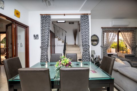 3 bedrooms Villa in Frenaros, Ammochostos, Cyprus No. 37688 8