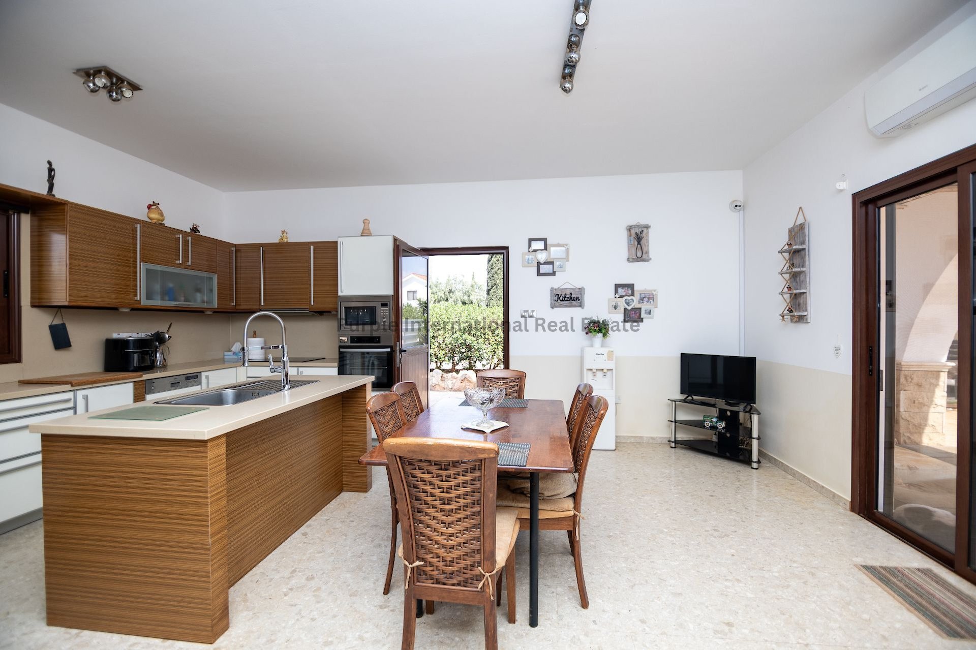3 bedrooms Villa in Frenaros, Ammochostos, Cyprus No. 37688