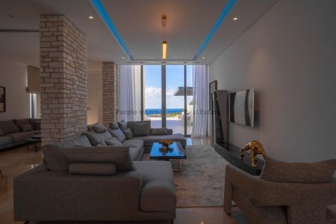 5 bedrooms Villa in Pegeia, Paphos, Cyprus No. 37684 9