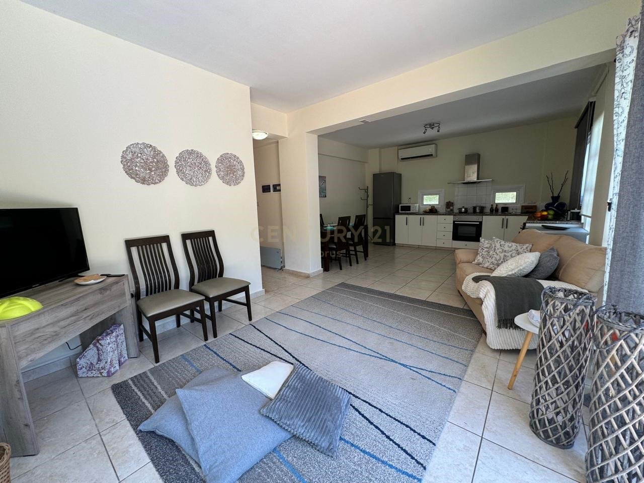 4 chambres Villa à Agios Athanasios, Limassol, Chypre No. 25053