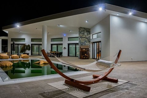 4 bedrooms Villa in Louvaras, Limassol,  No. 41728 2