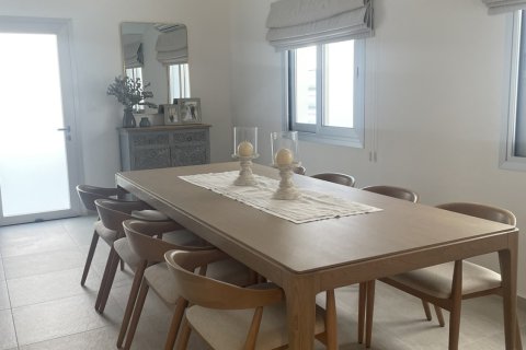 4 bedrooms Villa in Nicosia,  No. 47653 20