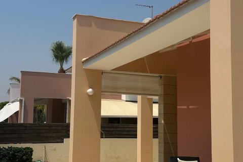 4 bedrooms Villa in Oroklini, Larnaka, No. 47656 3