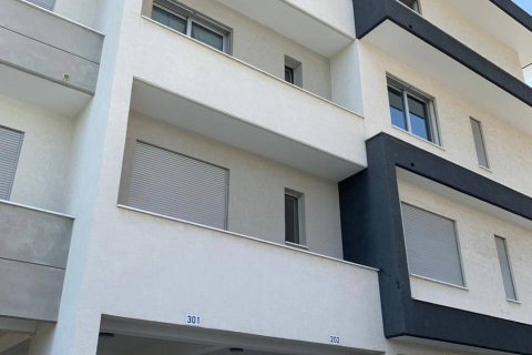 3 bedrooms Apartment in Limassol,  No. 46144 2
