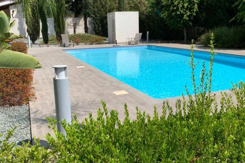 3 bedrooms Apartment in Limassol,  No. 46144 3